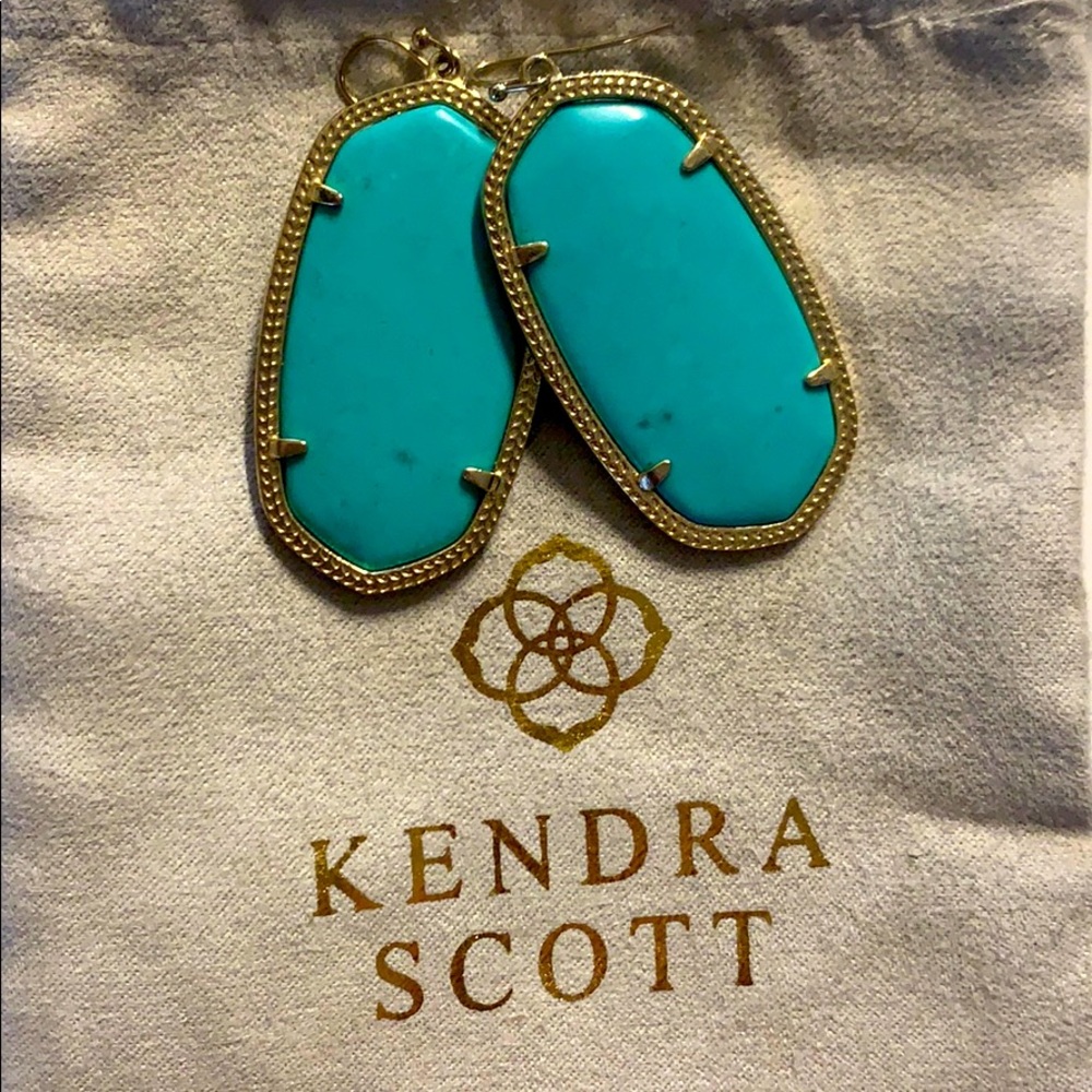 Kendra Scott Danielle earrings